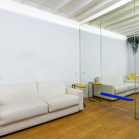 Hemeras Boutique Homes - City Center Flat